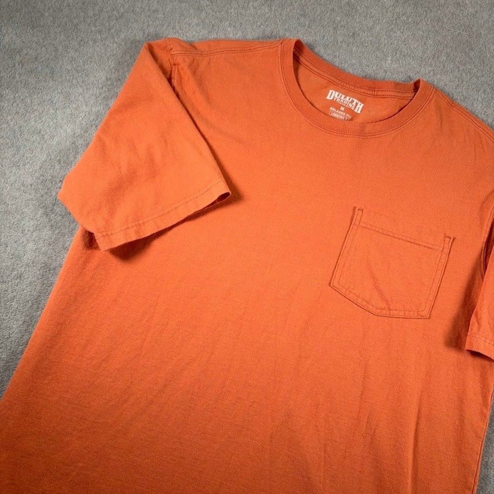 Duluth Trading Co Longtail T Shirt Mens M Orange Solid Relaxed Fit Pocket Tee
